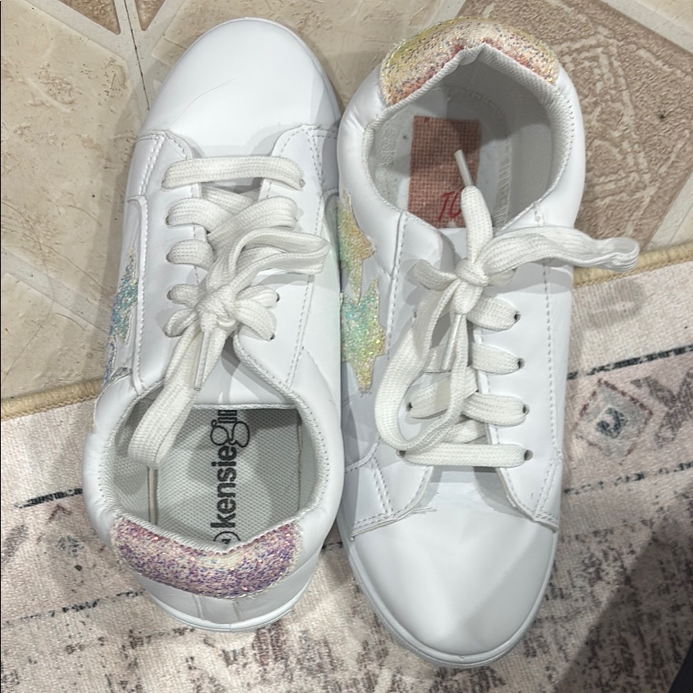 Kensie White Sneakers with Glitter Accents